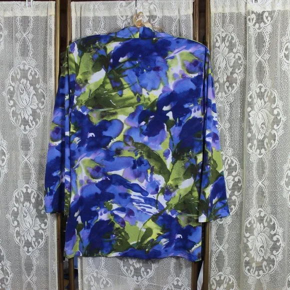 Beautiful blue floral blouse by Jones New York Size M-PM1 - Picture 3 of 3